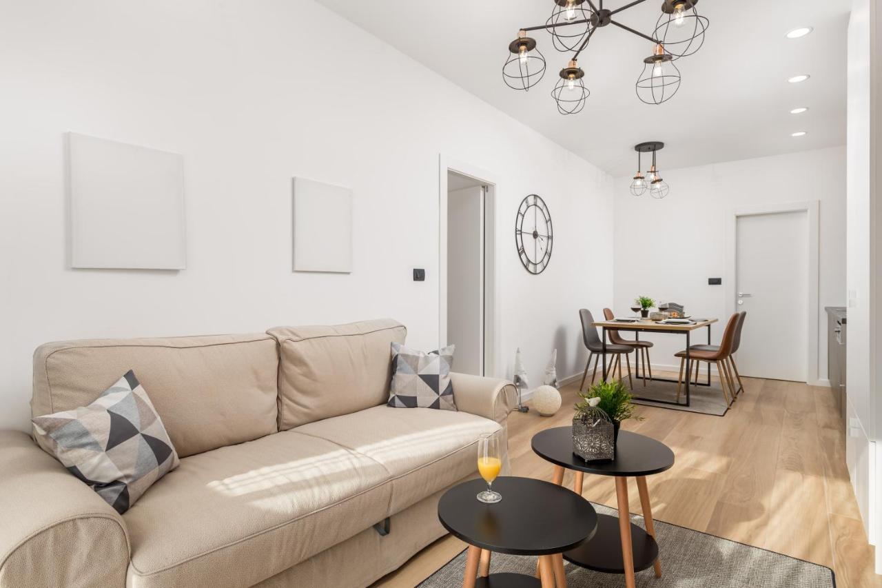 Apartments Trio Рийека Екстериор снимка