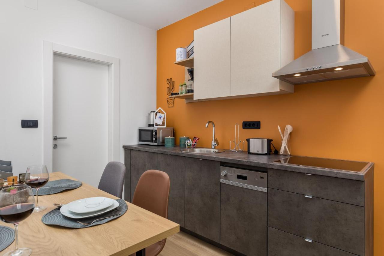 Apartments Trio Рийека Екстериор снимка