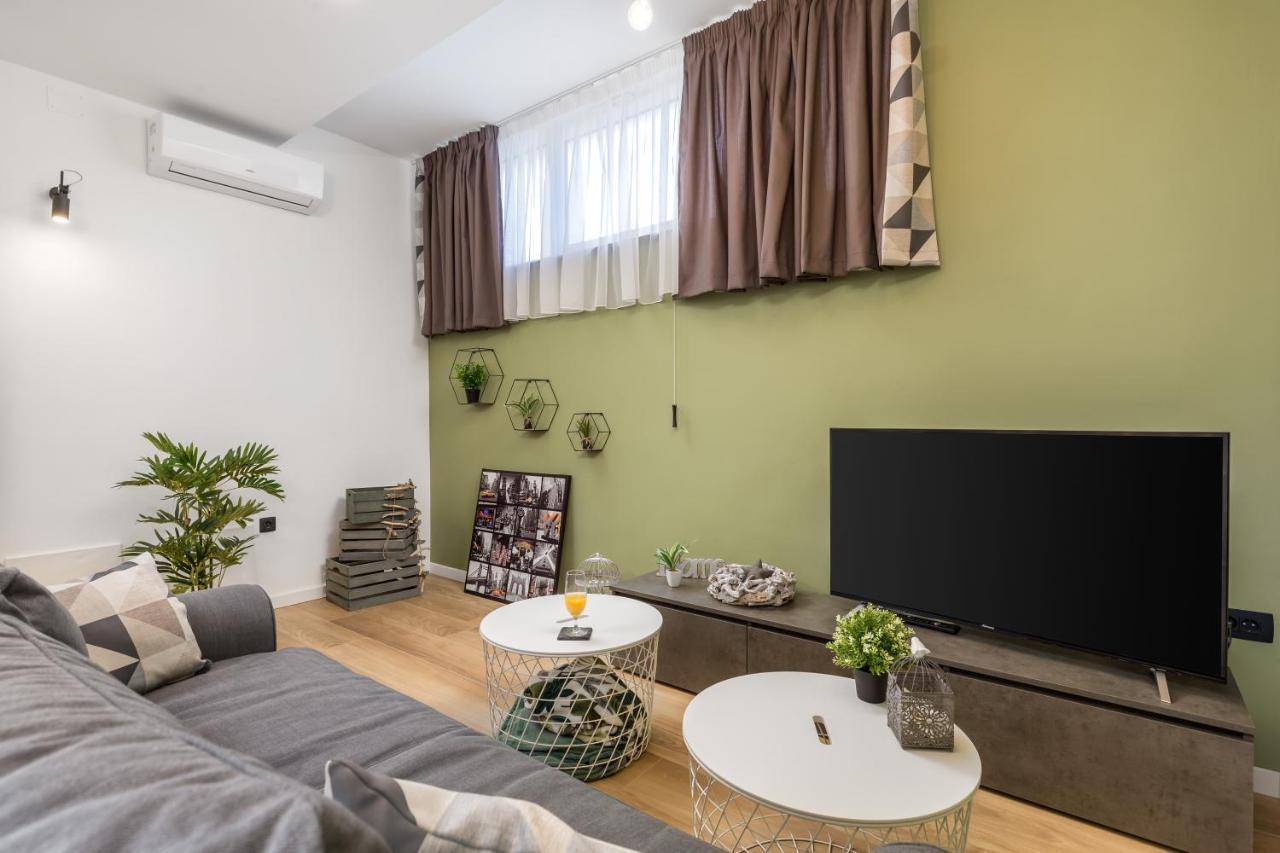 Apartments Trio Рийека Екстериор снимка