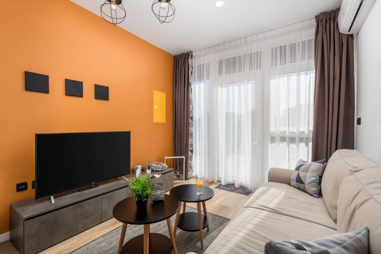 Apartments Trio Рийека Екстериор снимка