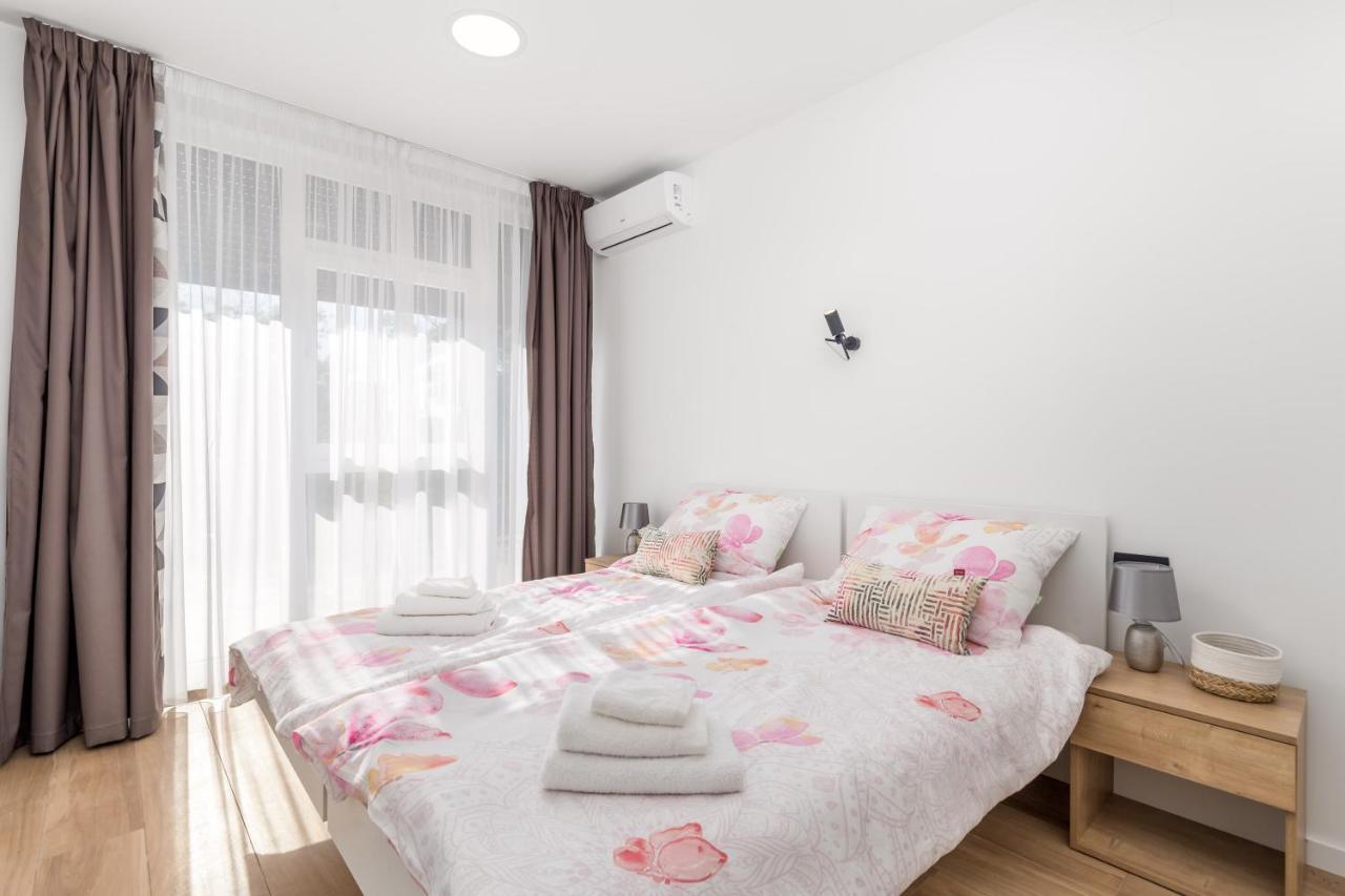 Apartments Trio Рийека Екстериор снимка